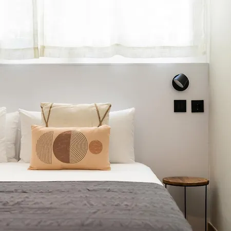Dobo Madrid Azca Chambre photo