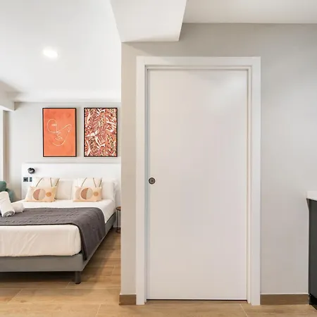 Dobo Madrid Azca Chambre photo